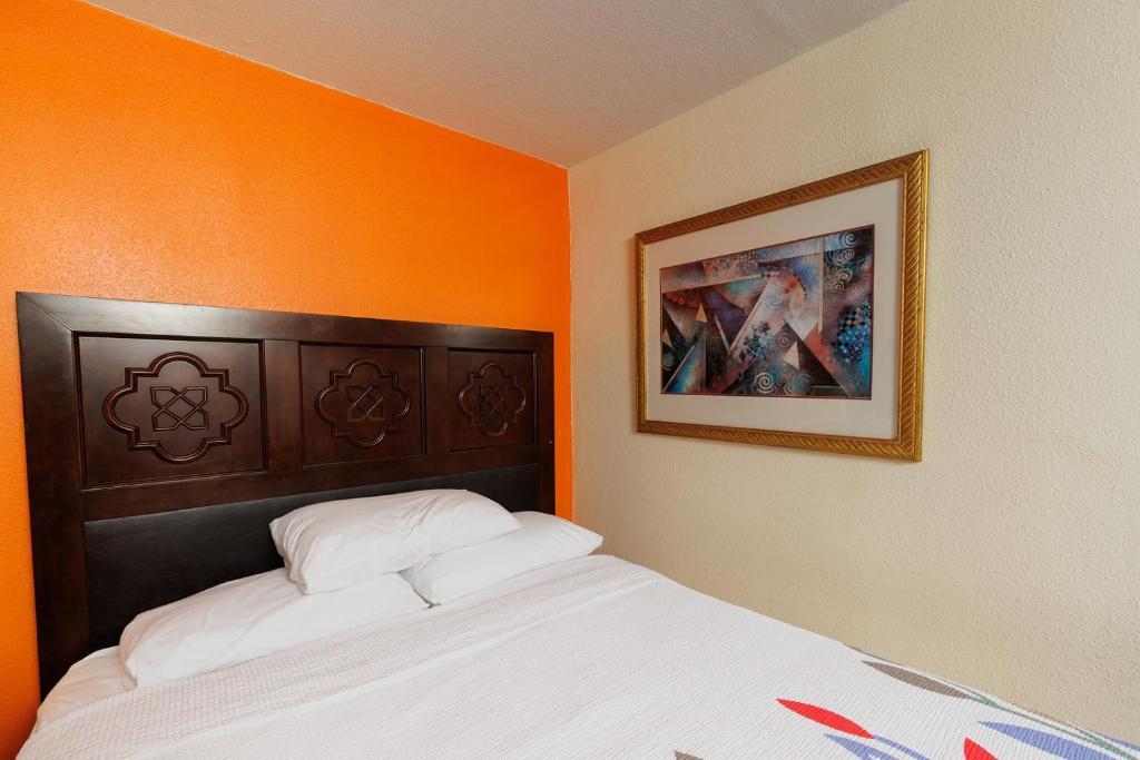 אורלנדו Garnet Inn & Suites מראה חיצוני תמונה