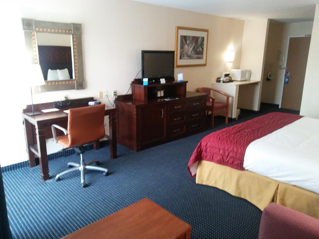 אורלנדו Garnet Inn & Suites מראה חיצוני תמונה