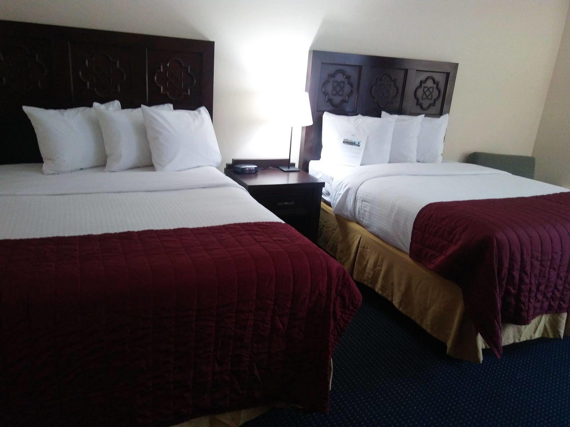 אורלנדו Garnet Inn & Suites מראה חיצוני תמונה