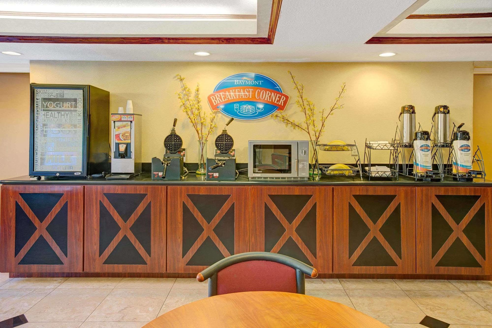 אורלנדו Garnet Inn & Suites מראה חיצוני תמונה
