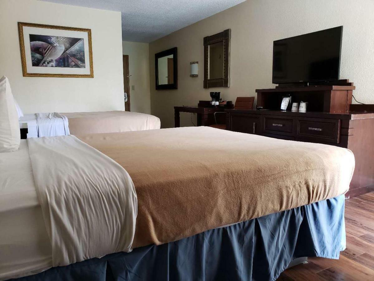 אורלנדו Garnet Inn & Suites מראה חיצוני תמונה
