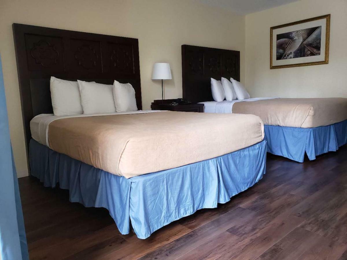 אורלנדו Garnet Inn & Suites מראה חיצוני תמונה