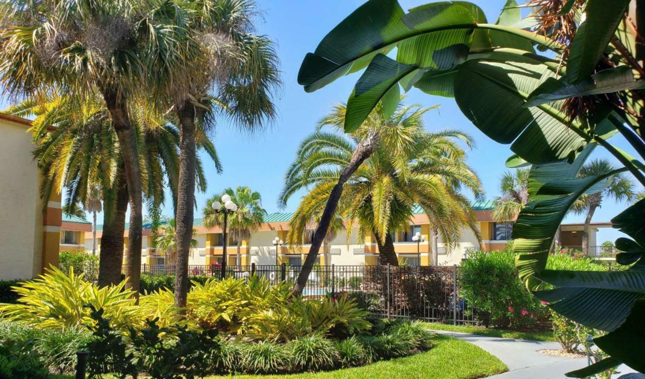אורלנדו Garnet Inn & Suites מראה חיצוני תמונה