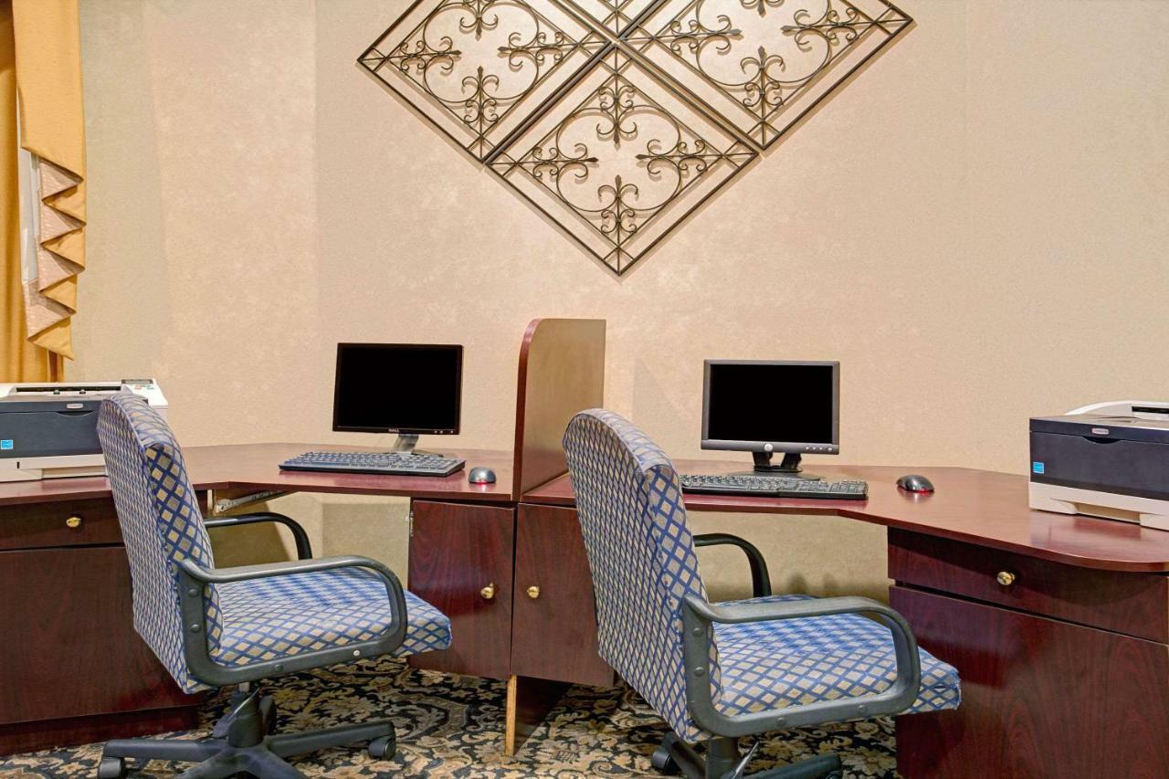 אורלנדו Garnet Inn & Suites מראה חיצוני תמונה